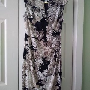 Floral "wrap" dress